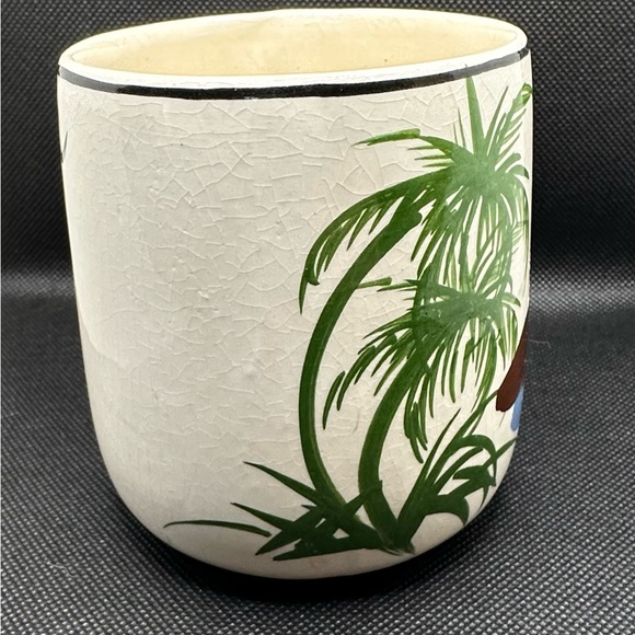 Hand painted ceramic Hawaii mugs - Picture 13 of 14